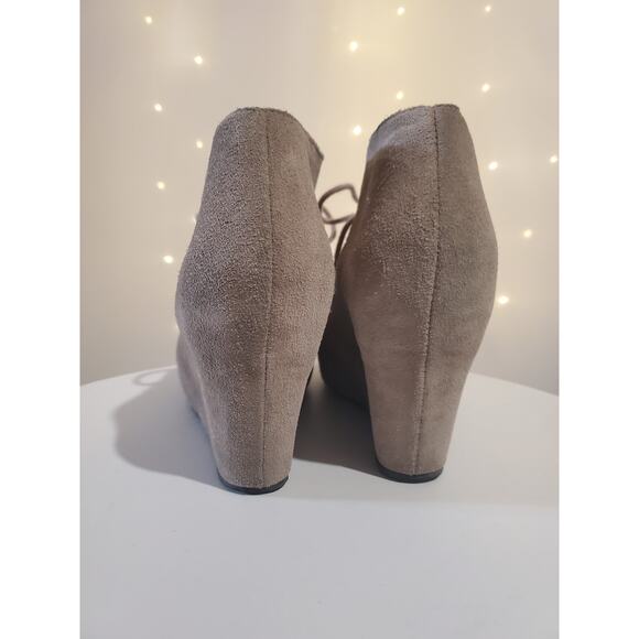 Steve Madden Women's 8M Galaxey Tan Suede Leather Wedge Lace-Up Booties - Picture 3 of 8